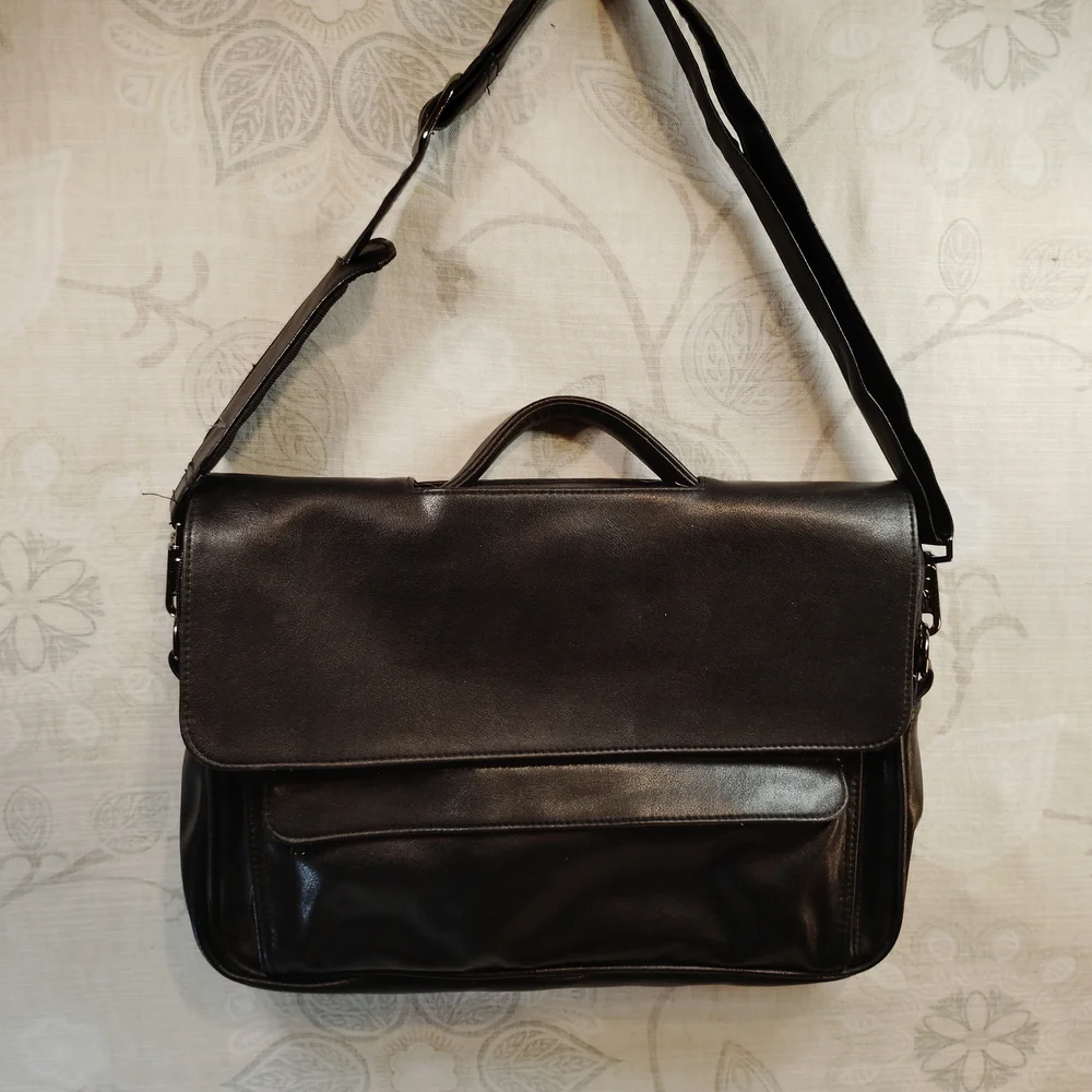 Hazel Black Leather  Briefcase/Laptop Organizer Messenger Bag